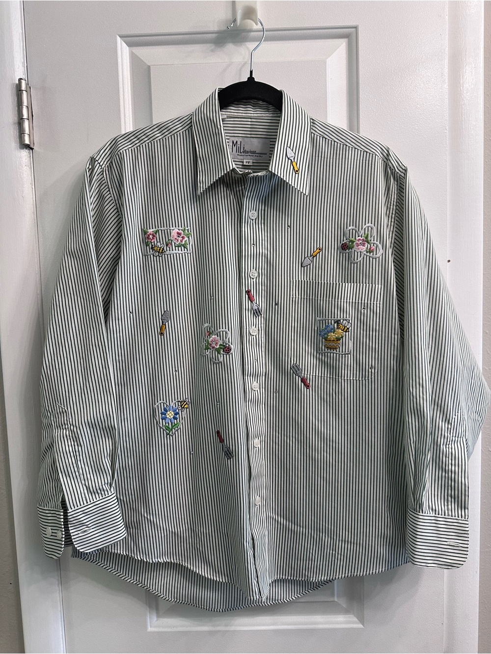 Mili Designs Whimsical Garden Embroidered Rhinestone Striped Button Up Med/Lrg P